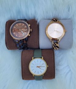 Mk Originales $120, por los tres.