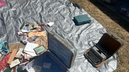 YARD SALE