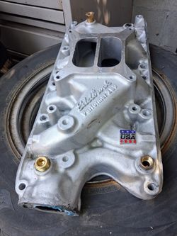 EDELBROCK ALUMINUM INTAKE FOR SB FORD!!! 150$