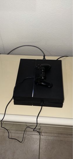 PS4 500GB + Controller + HDMI & All Cables