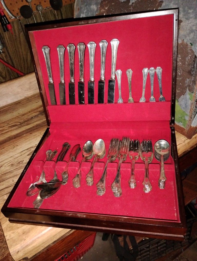 Oneida Community The Finest Silverplate Silver Plate Flatware