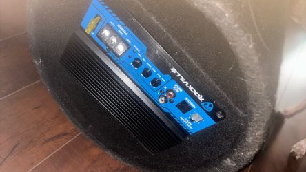 Amp with speakers
