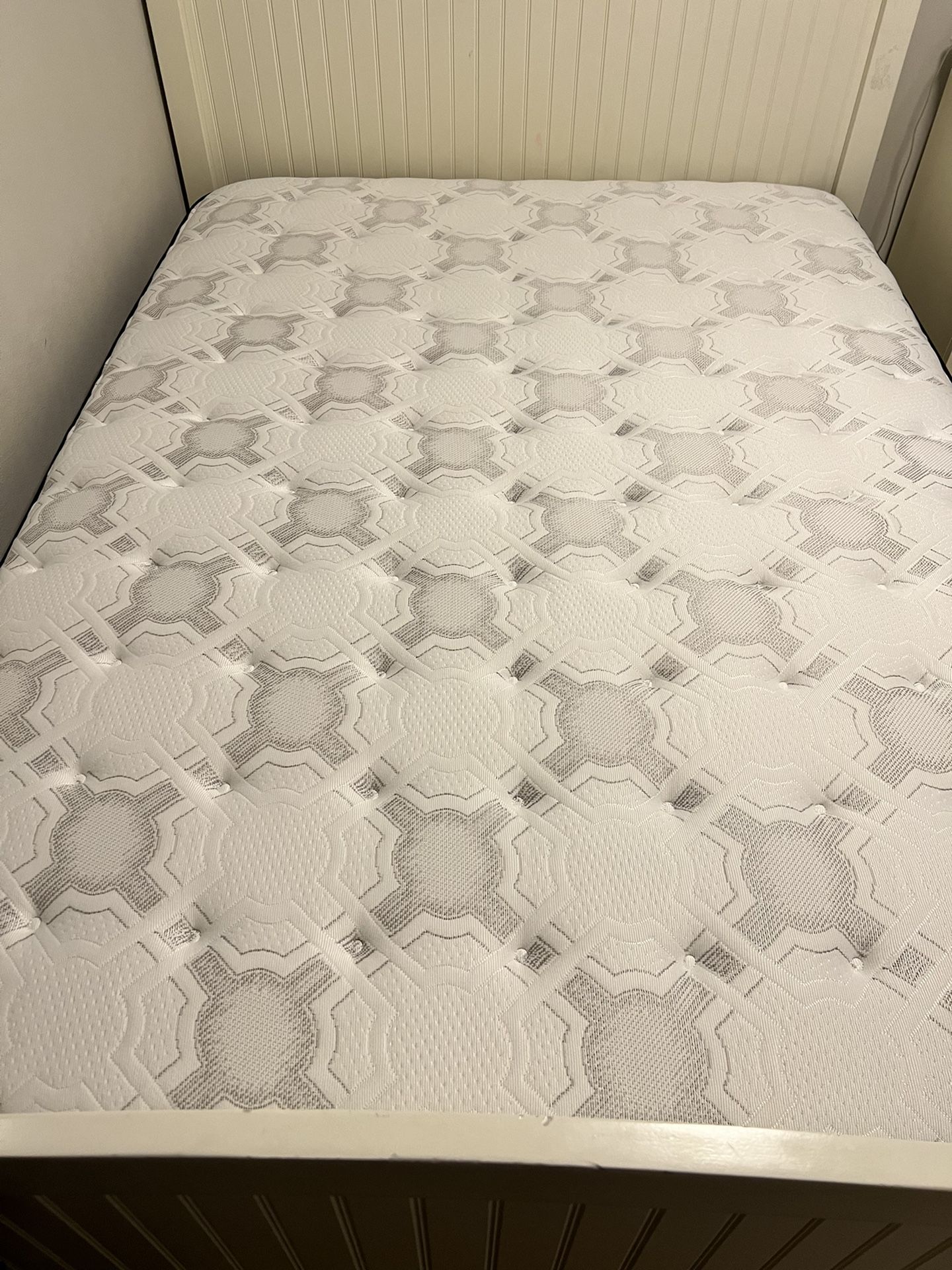 Pottery Barn Bed for Sale in Seattle, WA OfferUp