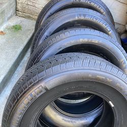 4 Llantas A Muy Buen Precio 