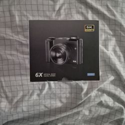 6X Optical Zoom Digital Camera 