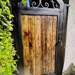 Custom Side Gate