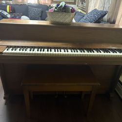 Old fashion piano