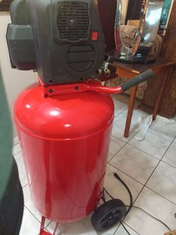 Brand new. Craftsman CMXECXM331 33 GALLON 175 max psi. for Sale in