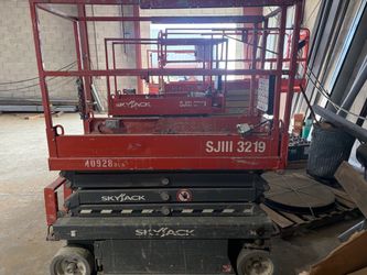 Sky Jack scissor lift