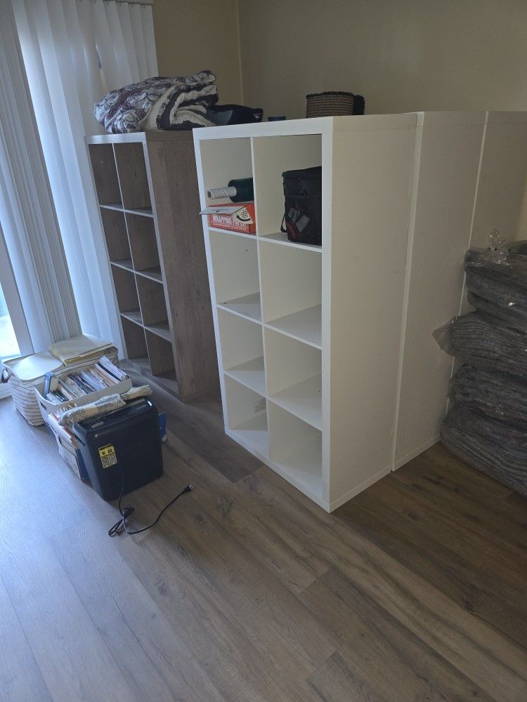 8 Cube Shelves