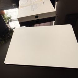 🔥 Apple Magic Trackpad 2 – Excellent Condition 🔥