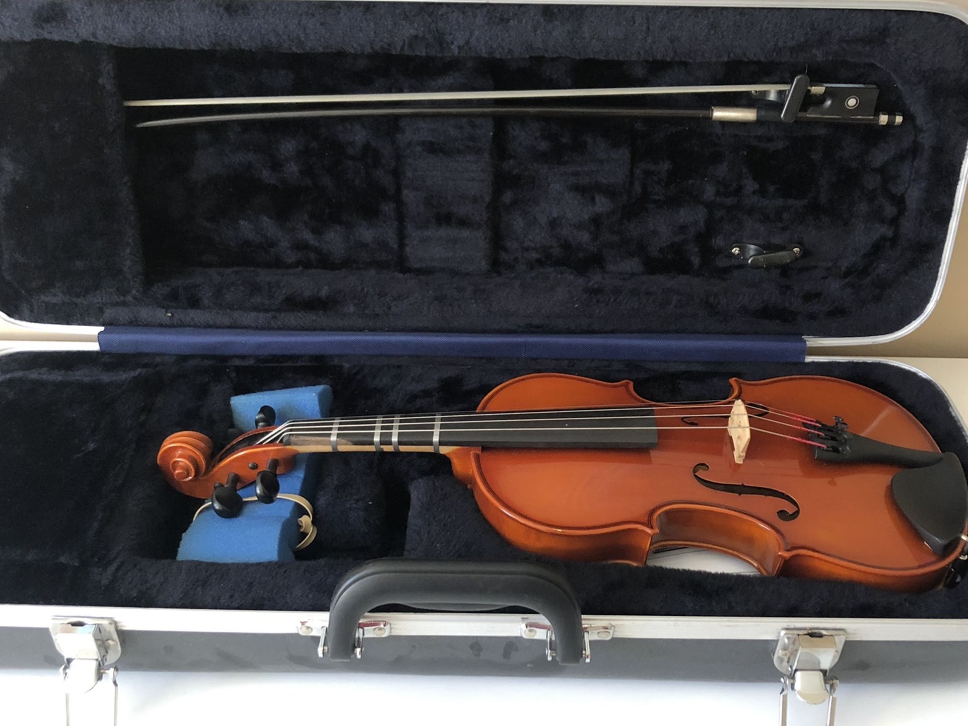 Eastman 1/4 Violin