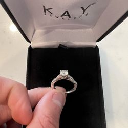 Diamond ring