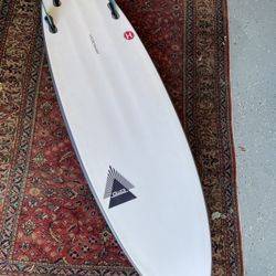 TOMO Hydroshort Firewire Surfboard With Fins 