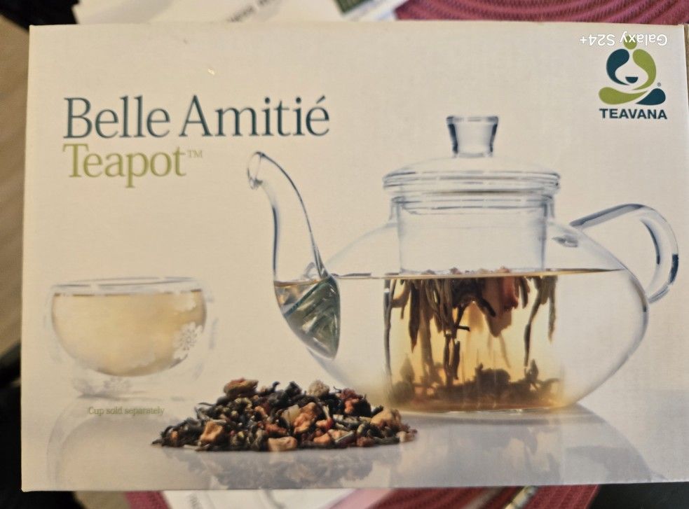 Belle Amitié teapot