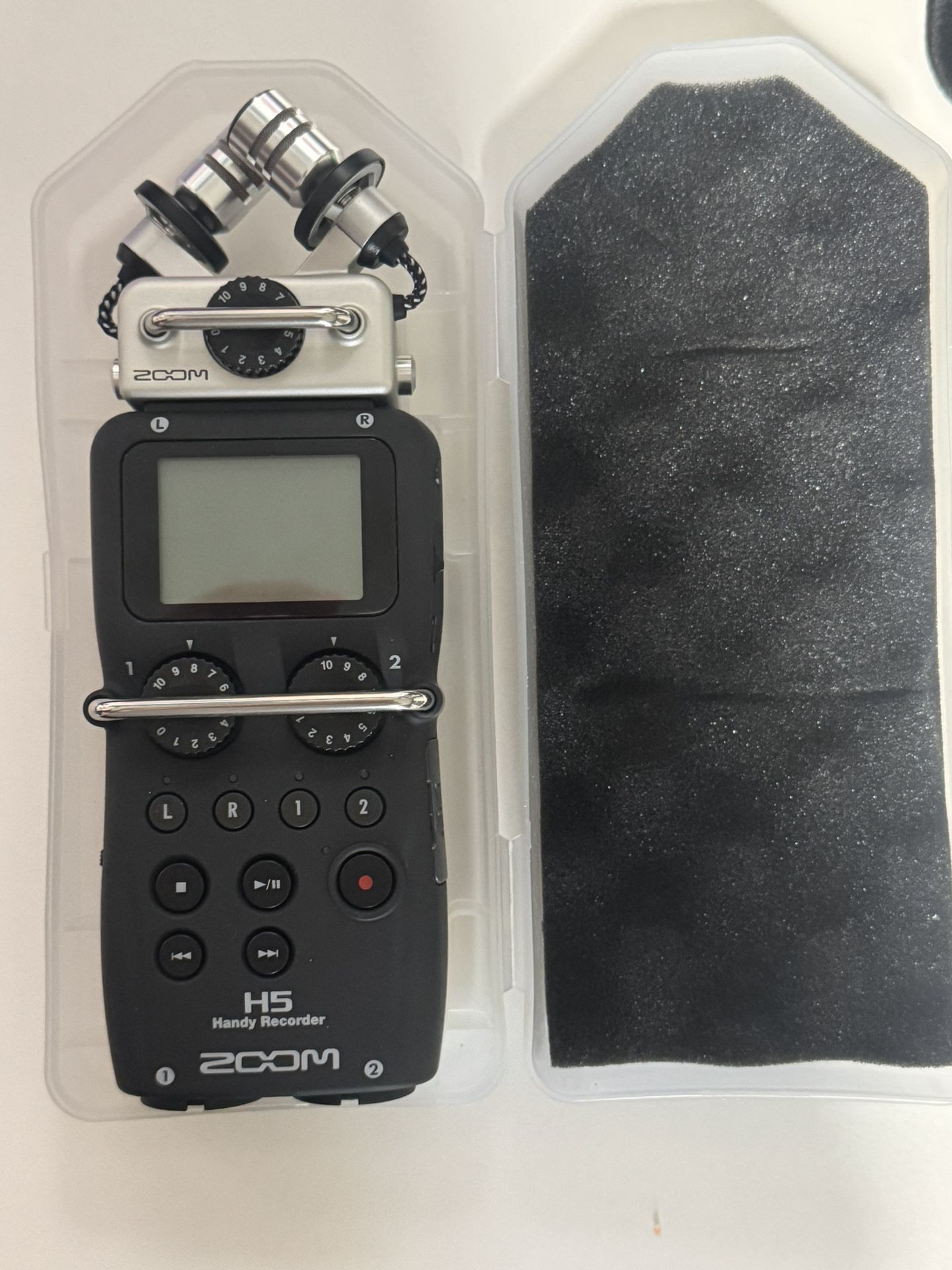 Zoom H5 Studio Handy Recorder  & Hobbies