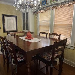 Dinning Room High Top Table With Chairs