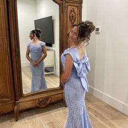 Prom Dress w/ Cap Sleeves —like new!