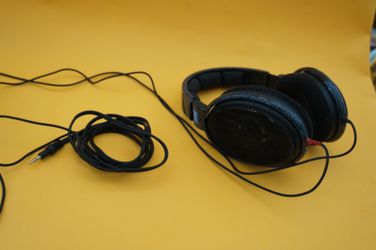 Sennheiser HD 600 headphones
