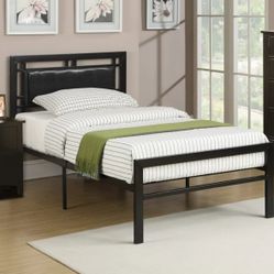 Cama De Fierro Nueva En Tamaño Individual. Twin. 