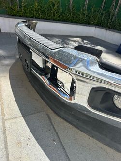 Ford Super Duty Complete Front Bumper 2023–2025 OEM Fits F-250, F-350, F-450 and F-550.