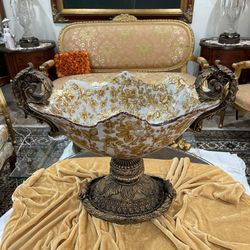 Stunning Victorian Porcelain Hand Painted Centerpiece🌷