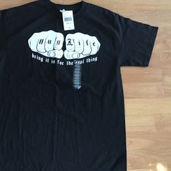 New T-shirt Size Medium Black