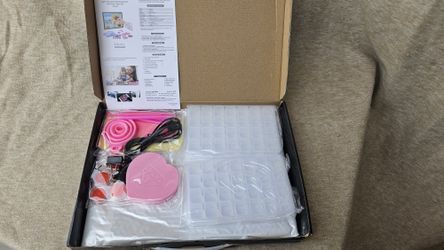 LED light pad designed for diamond painting kits.