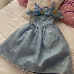 Cinderella Dress Costume Size: 4yrs