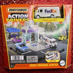 Matchbox 2023 Action Drivers FedEx Package Center Playset Express Delivery Van
