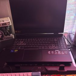 ACER Nitro 5 i7 RTX 4050