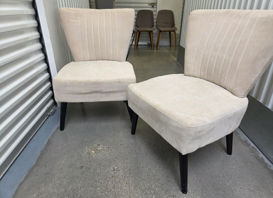 Home Stager Clearing Out Storage!