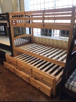 Triple bunkbed ON SALE. BEST PRICES ONLINE