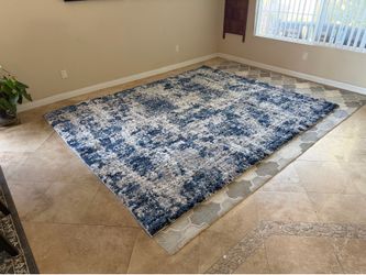 Beautiful Brand New Plush 8’ x 10’ Blue/grey/white area Rug