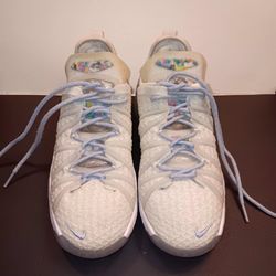 Kids 4.5Y. Nike LeBron 18 NRG sneaker