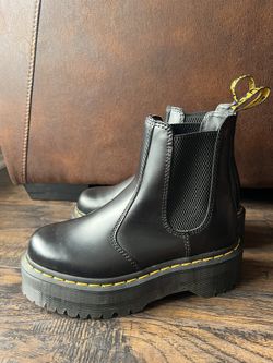 Dr. Marten Platform Chelsea Boots