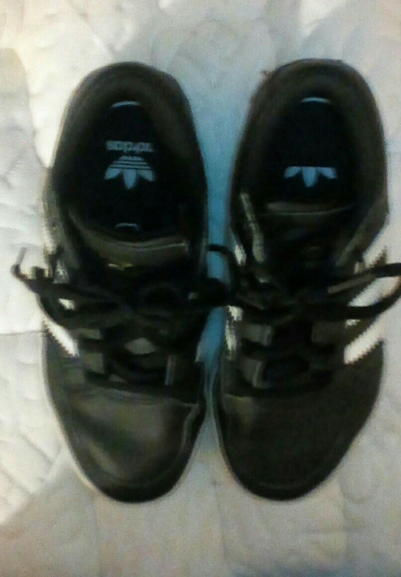 Youth Adidas Shoes 