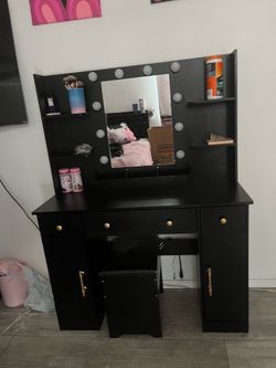 Vanity mirror