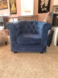 Vente-Unique/ Chesterfield Royal Blue Velour Armchair $125.00