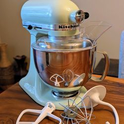KitchenAid 5 qt Artisan Tilt Head Stand Mixer