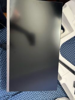 Samsung 28" UHD Monitor UR55 .4K