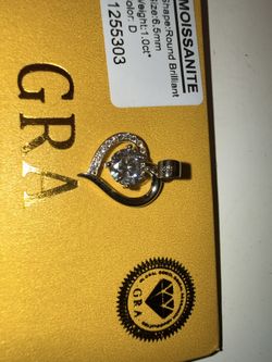 1CT Heart Pendant With Mossainite Diamond