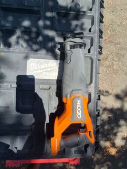 RIDGID 18V Brushless Cordless Reciprocating Saw (Tool Only)