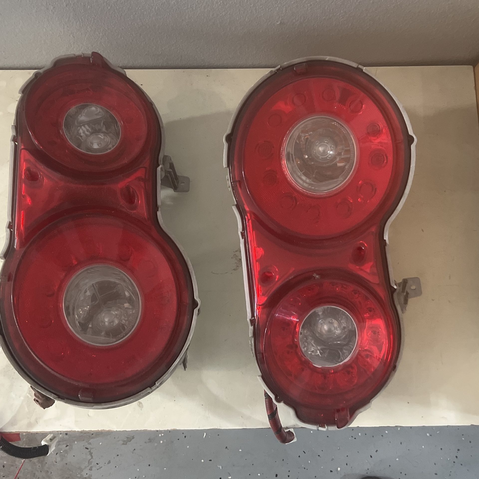 NISSAN GTR TAILLIGHTS