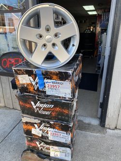17” Jeep rims 5 lugs