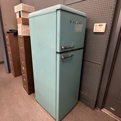 Retro Galanz refrigerator & top Freezer Light blue / Turquoise 