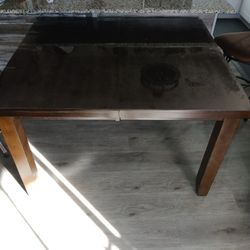 Expandable Diningroom Table