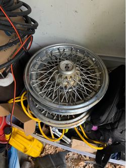 Caprice hub caps