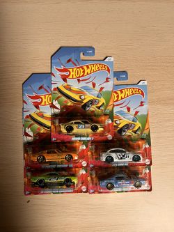 Hot Wheels Five Car Set