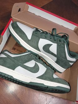Olive Green Women's Dunks